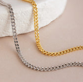 Curb Chain Bracelet close up