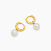 Pearl Drop Earrings close up